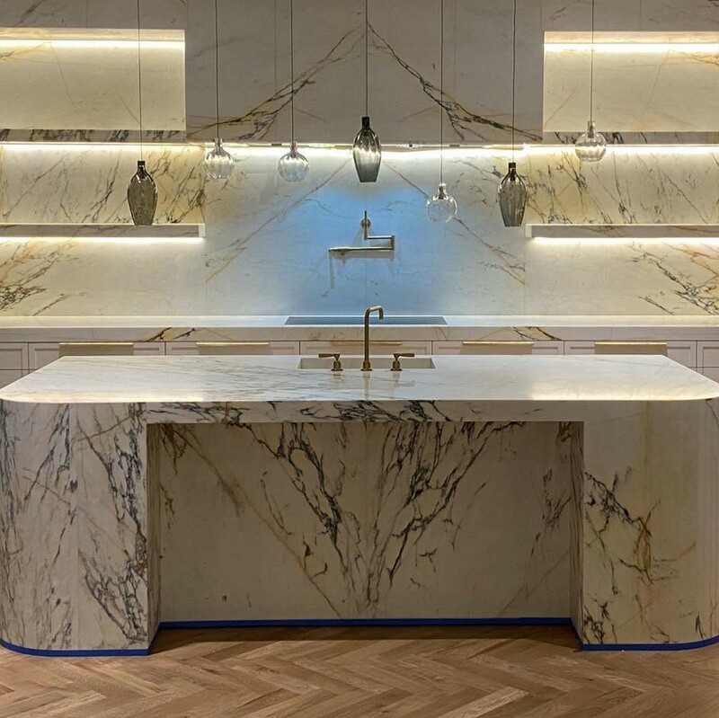 KITCHEN - NATURAL MARBLE